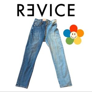 Adorable Two-Toned, Full Zippered, High- Waisted Cropped Jeans!  26